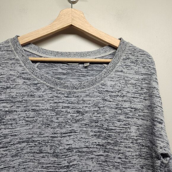 Athleta Pullover Sweater Women Size M Gray Long Sleeve Fall Winter Sporty Casual - Picture 2 of 8